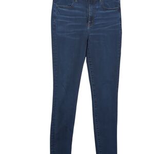 American Eagle Outfitters Deep Blue Cropped Jeans